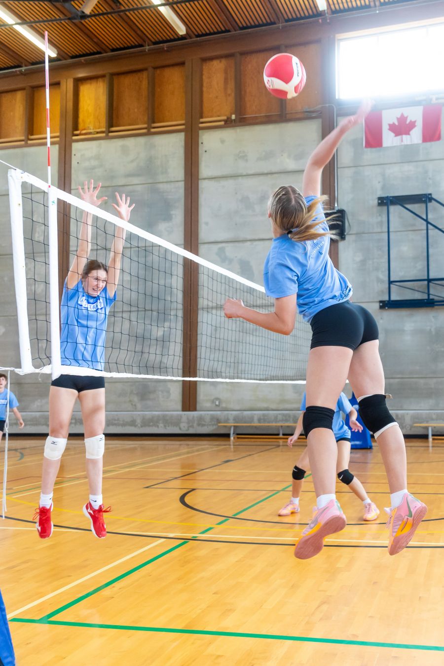 <who>Photo Credit: NowMedia/Gord Goble</who> Basketball and volleyball demos were part of the event