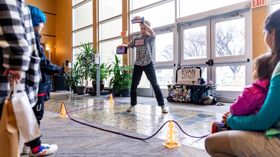 <who>Photo Credit: NowMedia/Gord Goble</who> Evan the Juggler