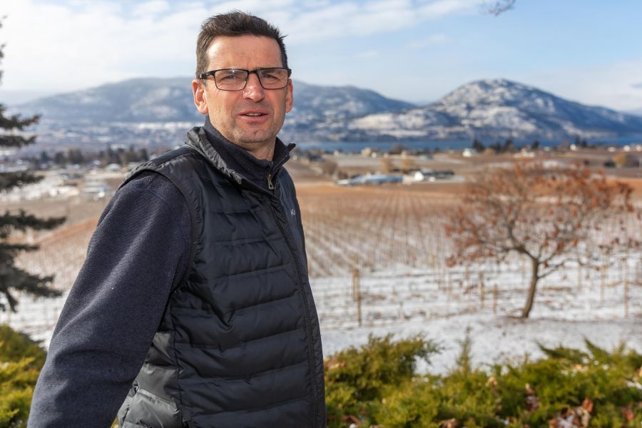 <who>Photo Credit: NowMedia/Gord Goble</who> Wilbert Borren, Four Shadows Vineyard and Winery
