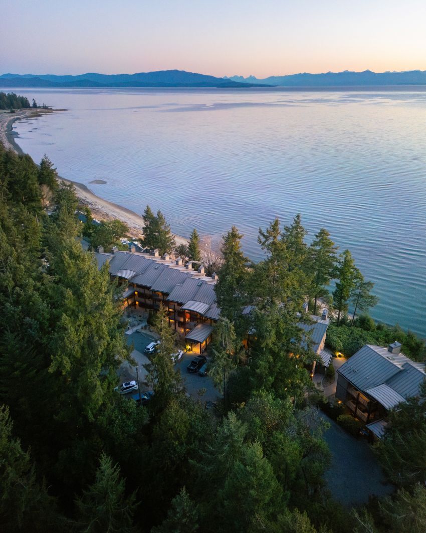 <who>Photo Credit: Tigh-Na-Mara Seaside Spa Resort</who>