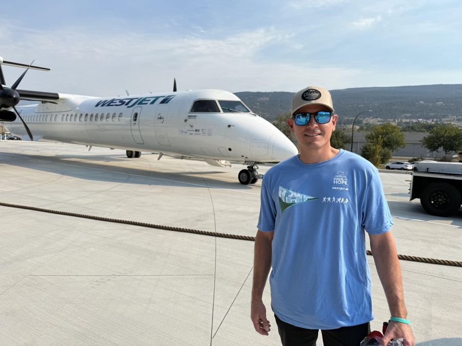 <who>Photos by Steve MacNaull/NowMedia Group</who>Leavitt Machinery team captain Darin Bondar.