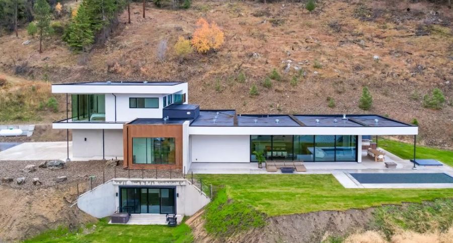 <who>Photo credit: Central Okanagan branch Canadian Home Builders' Association