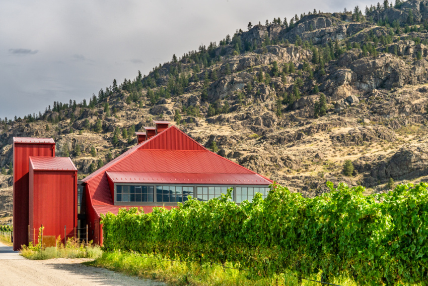<who>Photo credit: Red Barn Winery 