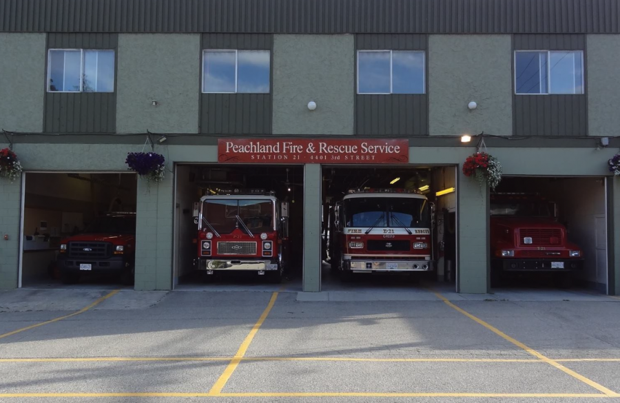 <who> Photo Credit: District of Peachland</who> The current Peachland fire hall.