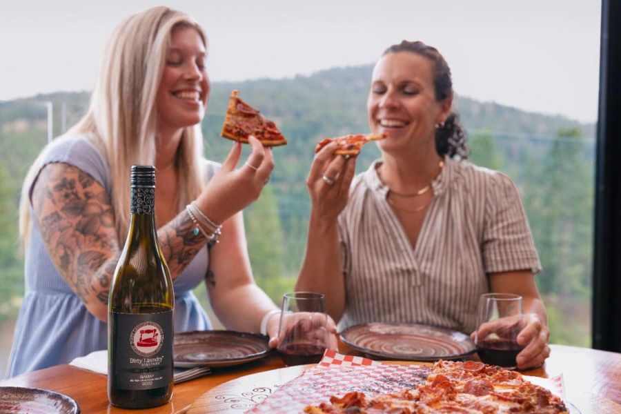 <who>Photo credit: Best Ever Studio</who>Pizza and wine sounds good for Summerland's Bottleneck Drive Spring Preview Weekend.