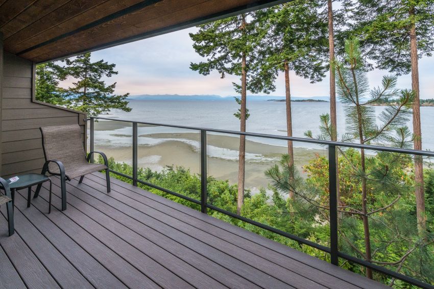 <who>Photo Credit: Tigh-Na-Mara Seaside Spa Resort</who>