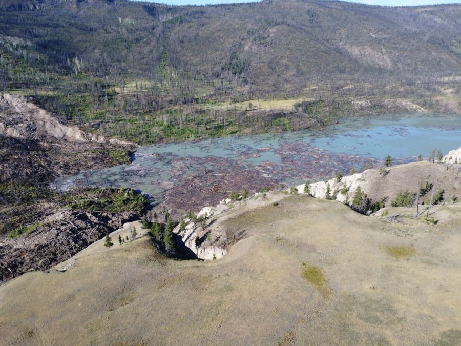 'Extremely unsafe' BC officials warn of dangers around Fraser