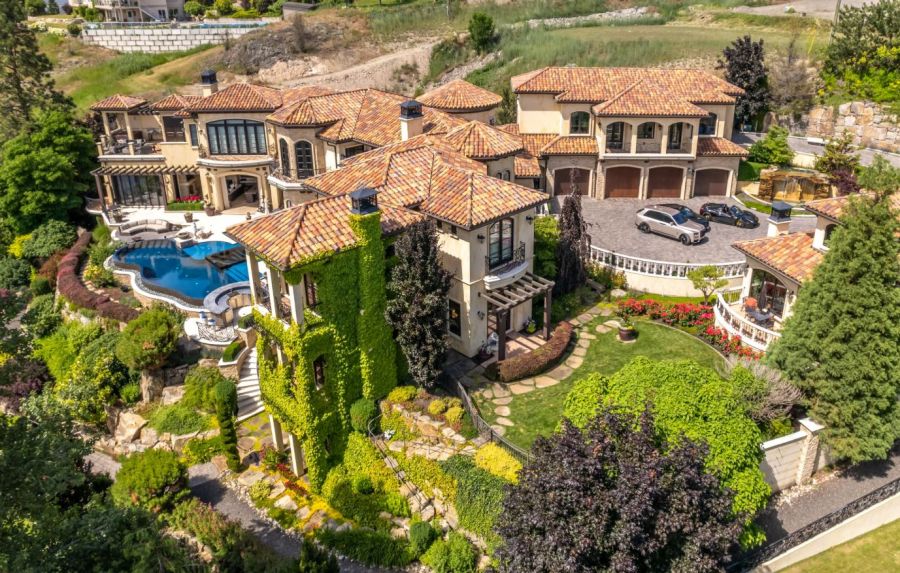 <who>Photo Credit: Chamberlain Property Group</who>12990 Pixton Rd.