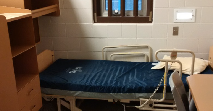 <who> Photo credit: Correctional Service of Canada </who> A file image showing a room at the centre.