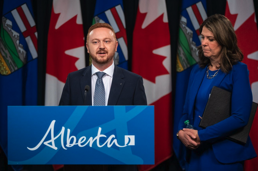 <who> Photo credit: Canadian Press