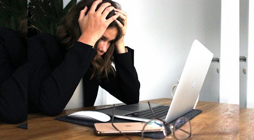 89% of Canadians living paycheque to paycheque