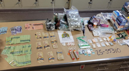 Kelowna RCMP seize drugs, cash, and contraband in weekend traffic blitz