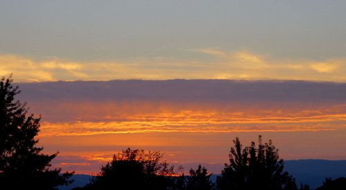 Kelowna weather: Patches of clouds, high of 26ºC, chance of showers