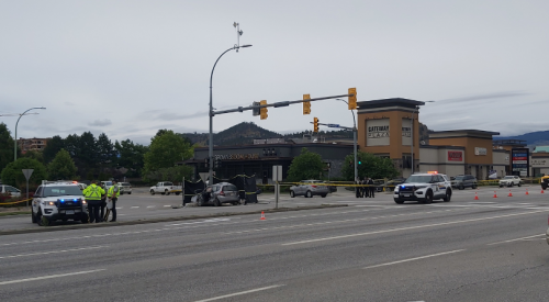 Multi-vehicle crash closes Hwy 97 for several hours Saturday evening