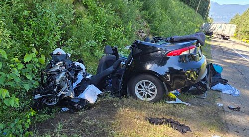 Hwy 1 reopens between Salmon Arm and Sicamous after head-on collision